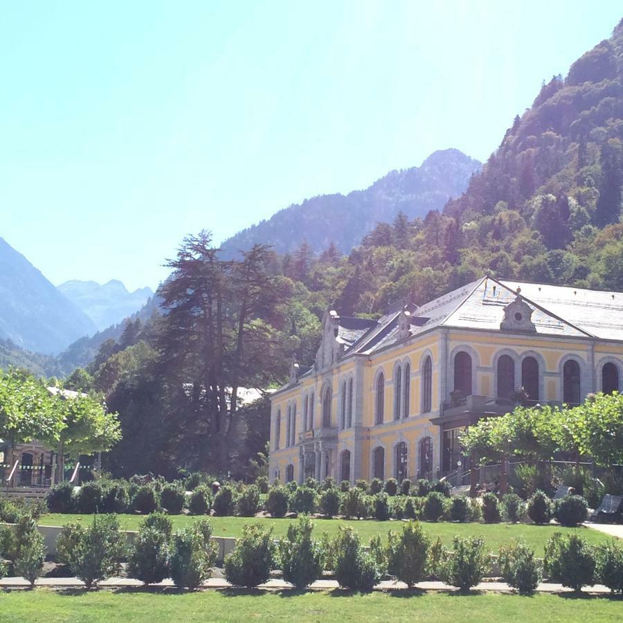 Studio A Cauterets - Parking & Terrasse Apartment Екстериор снимка